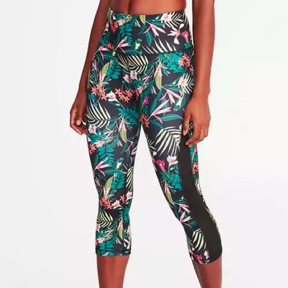 Rainforest print Capri length leggings